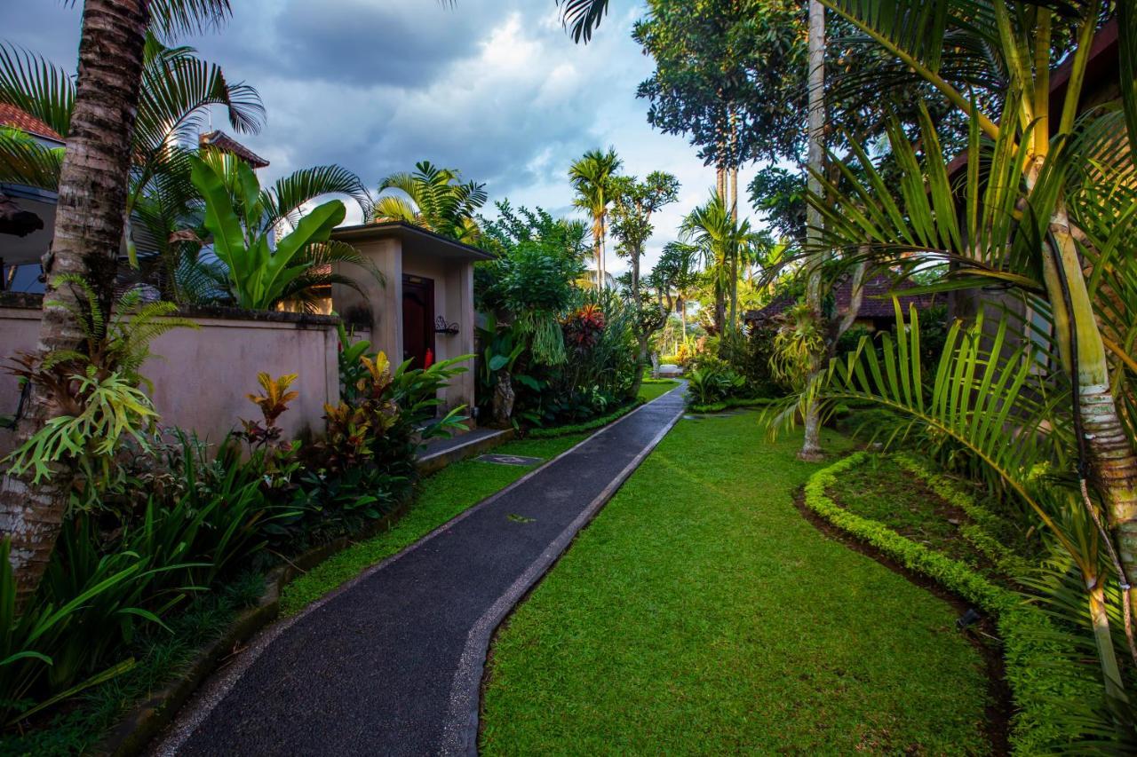 Villa Mandi Ubud Esterno foto